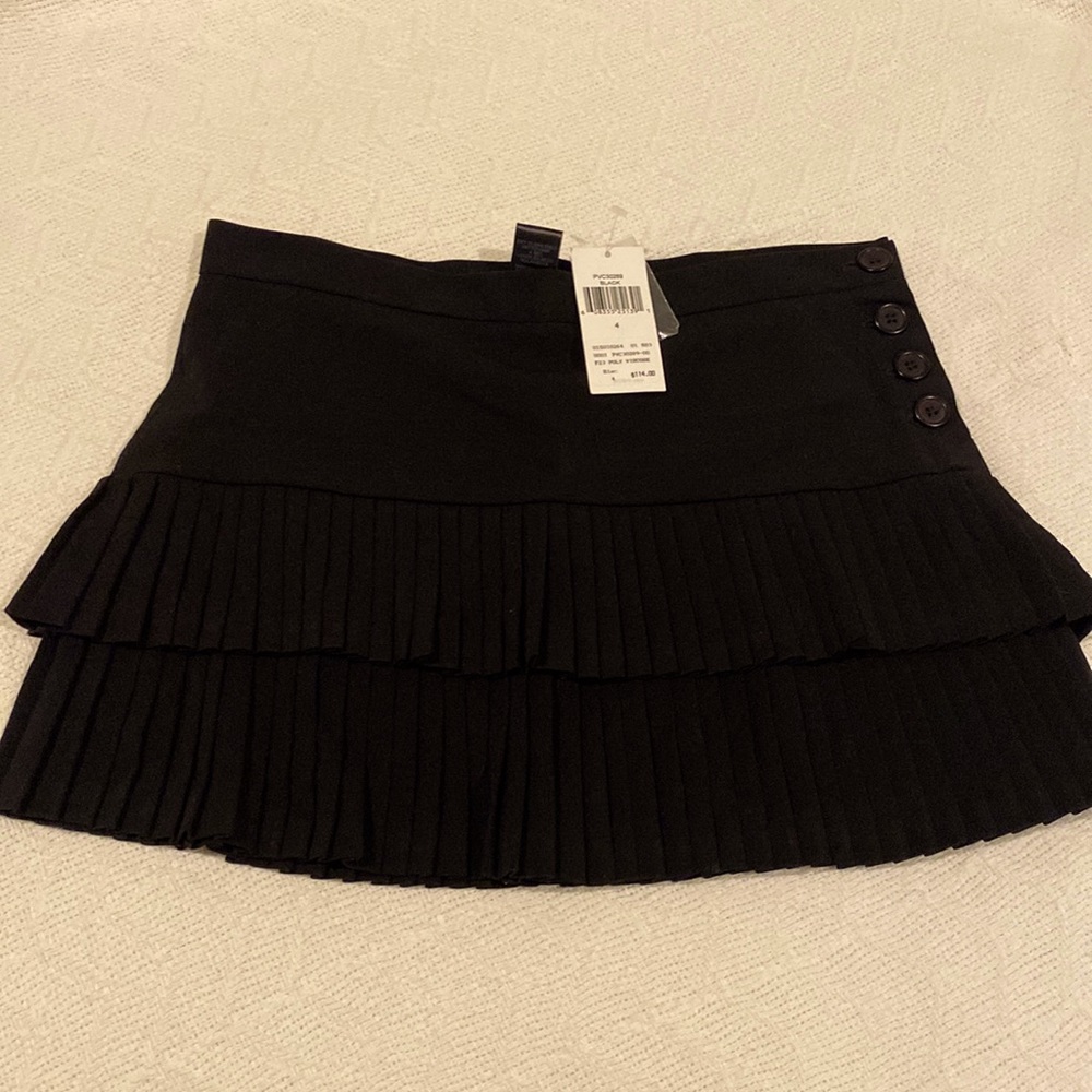 Black skirt